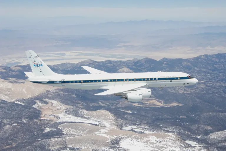 ภาพถ่ายเครื่องบิน Douglas DC-8 ของ NASA
