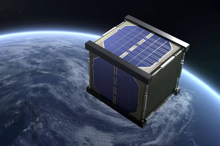 ภาพจำลองดาวเทียม LignoSat ขณะอยู่ในอวกาศ ภาพจาก Nanosats Database - Kyoto University
