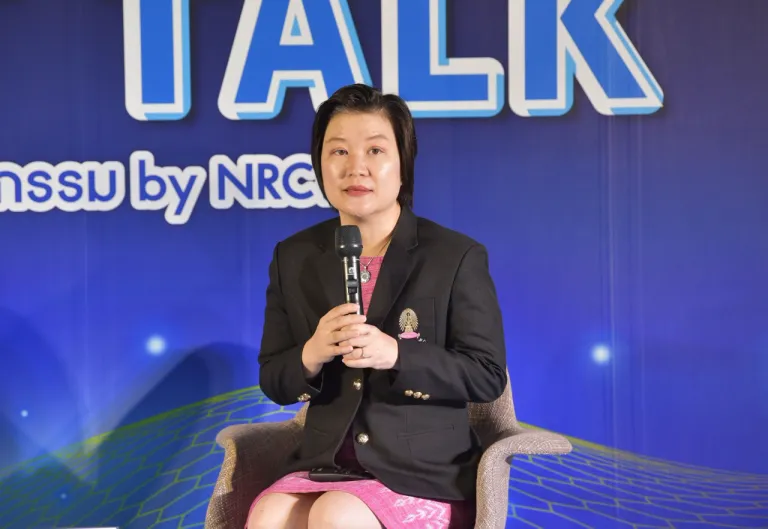 ศาสตราจารย์ แพทย์หญิงธันยวีร์ ภูธนกิจ