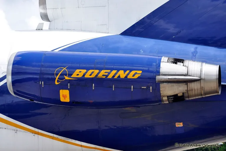 ภาพถ่ายเครื่องยนต์ Pratt & Whitney JT8D เครื่องยนต์เทอร์โบแฟนรุ่นเก่าที่ถูกติดตั้งบนเครื่องบิน Boeing 727-100 LAS Cargo ในเที่ยวบิน HK-1271 ภาพถ่ายโดย Pablo Andrés Ortega Chávez