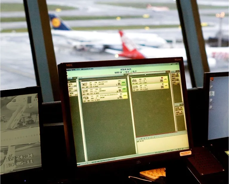 ระบบ Flight Strip สำหรับการจัดการเที่ยวบินในท่าอากาศยาน