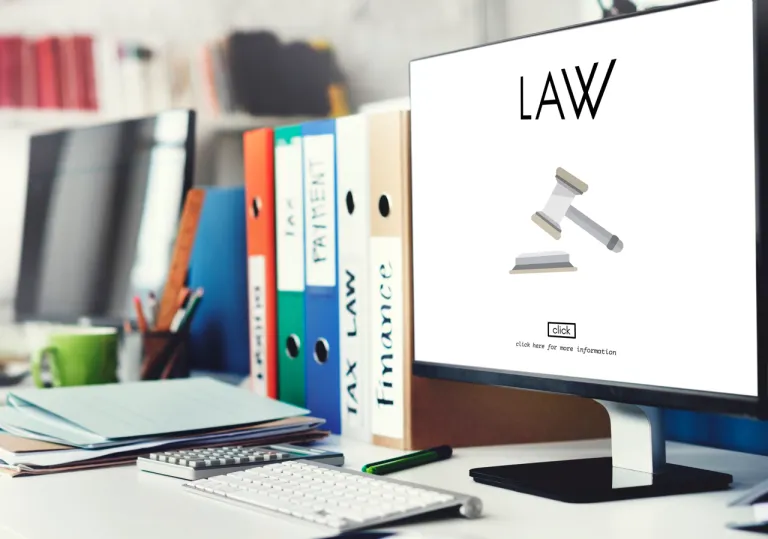 lawyer-legal-advice-law-compliance