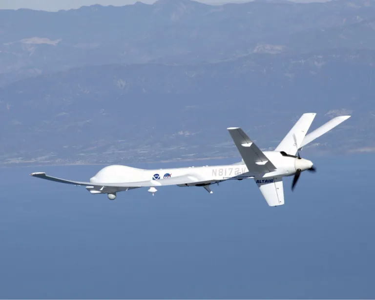 ภาพโดรน MQ-9 Altair ของ NASA และ NOAA สำหรับการสำรวจทางทะเล