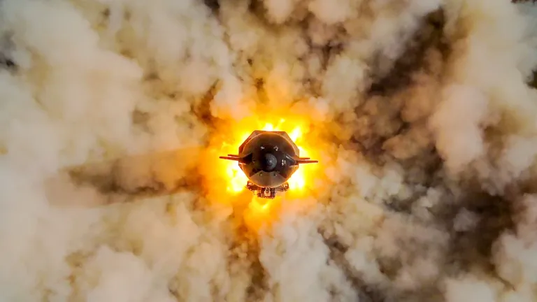 ภาพถ่ายการทดสอบเครื่องยนต์ของจรวด Starship ของ SpaceX โดยเครื่องยนต์ที่ Starship ใช้นั้นใช้เชื้อเพลิงประเภทมีเทน