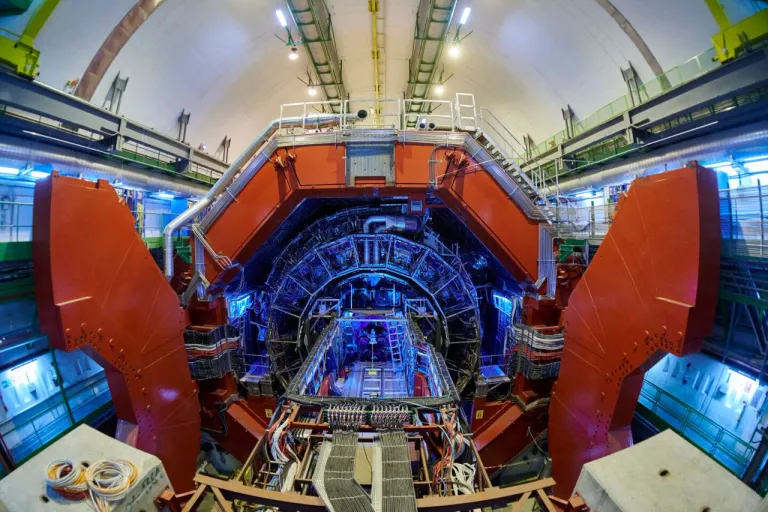 เครื่องตรวจจับอนุภาค ALICE Credit: CERN