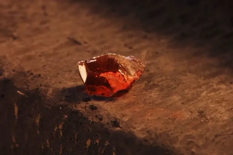 Philosopher’s Stone จากภาพยนตร์เรื่อง Harry Potter and the Philosopher's Stone