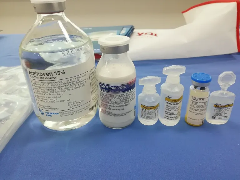 TPN ประกอบไปด้วยส่วนผสมต่าง ๆ ที่สามารถปรับแต่งได้ตามความเหมาะสมต่อผู้ป่วยแต่ละคน