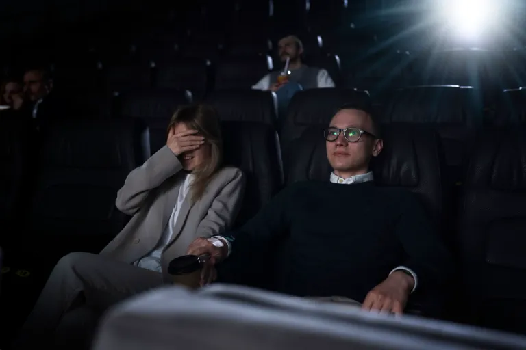 client-dark-vip-cinema-studio