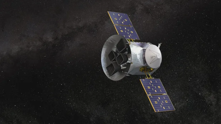 ภาพวาดศิลปินของกล้องโทรทรรศน์อวกาศ TESS ภาพจาก NASA