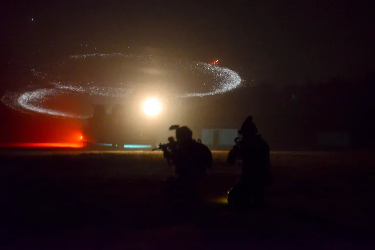 ปรากฏการณ์ Kopp-Etchells จากเฮลิคอปเตอร์ CH-47 Chinook