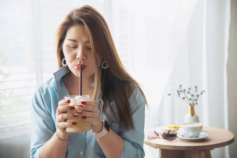 portrait-happy-young-asian-lady-coffee-shop