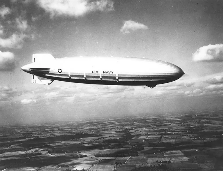 เรือเหาะ USS Akron ในปี 1931