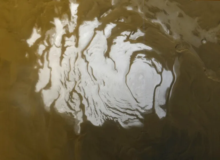 ภาพถ่ายธารน้ำแข็งขนาดใหญ่ที่ขั้วของดาวอังคาร เมื่อปี 2000 โดยยาน Mars Global Surveyor