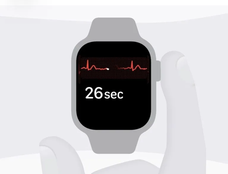 Smart Watch หลายรายตอบโจทย์ด้วยการใส่ฟีเจอร์ ECG เข้ามาเพื่อให้ผู้สวมใส่สามารถวัด ECG ได้ด้วยตนเอง นอกจากนี้บางแบรนด์ยังสามารถตรวจจับ AF เองได้อีกด้วย