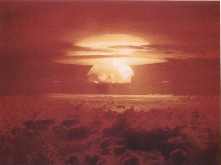 ภาพจาก Castle Bravo - Wikipedia