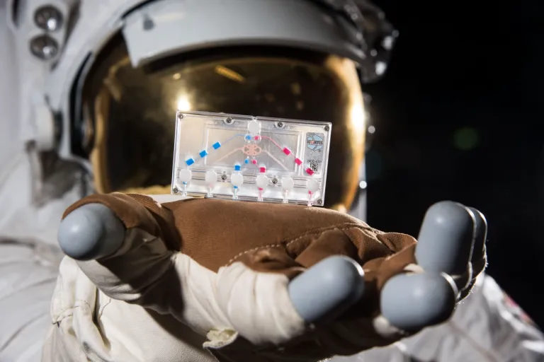 Lab-on-Chip ถือเป็นหัวใจสำคัญของการทดลองด้านของไหลระดับไมโครในอวกาศ