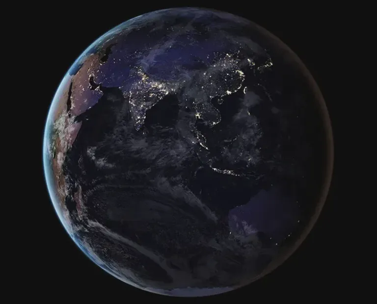 ภาพโลกยามค่ำคืน จากการเก็บภาพของดาวเทียม Suomi-NPP ที่มา NASA.webp