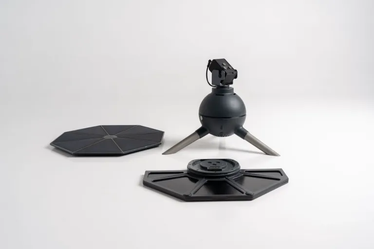 แผงโซลาร์เซลล์มีขาตั้งแบบ Tripod ถอดประกอบได้
