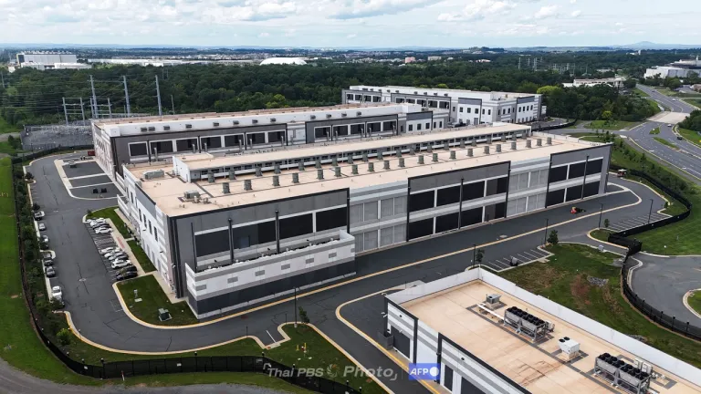 Data Center ของ Amazon AWS IAD ในเมืองสเตอร์ลิง รัฐเวอร์จิเนีย ในประเทศสหรัฐอเมริกา (Photo by Anna Moneymaker/AFP)