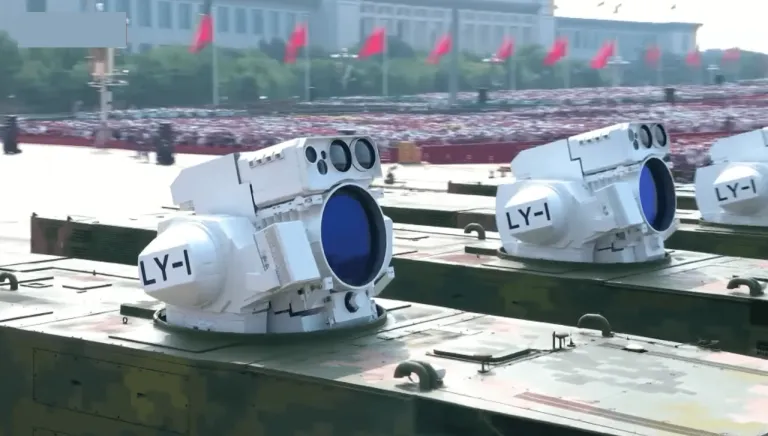 อาวุธเลเซอร์พลังงานสูงของจีน : ที่มาภาพ China News Service