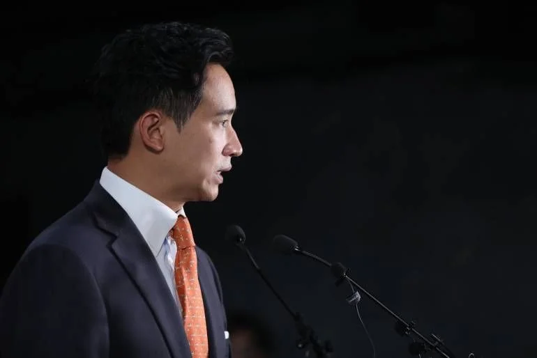 ทิม - พิธา ลิ้มเจริญรัตน์