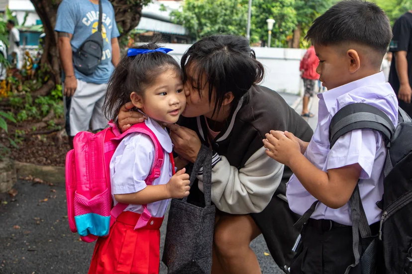 ดวงใจพ่อแม่ ทำทุกทางเพื่อสร้างโอกาสทางการศึกษา