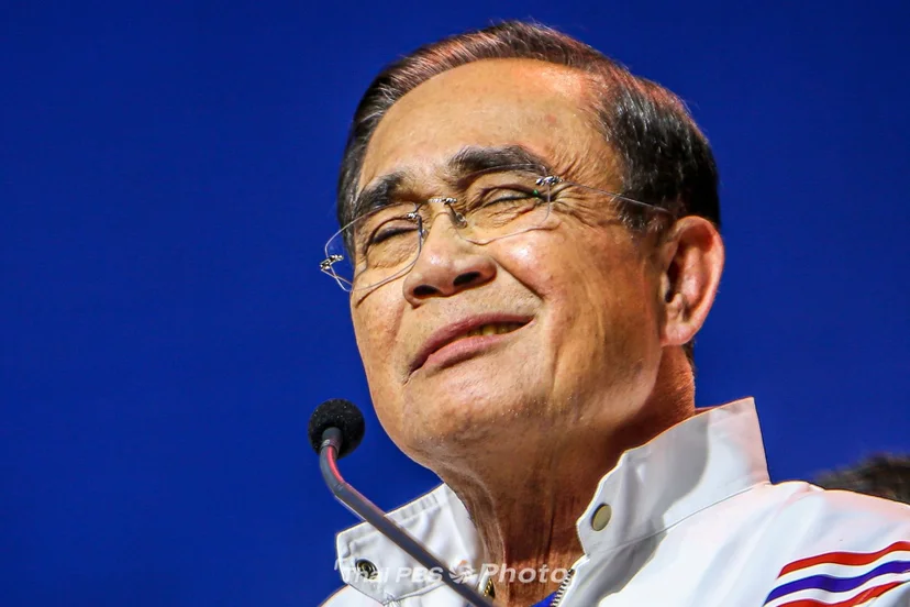 “ประยุทธ์” เข้าร่วมพรรครวมไทยสร้างชาติ ลั่นขอสู้ศึกเลือกตั้งครั้งต่อไป