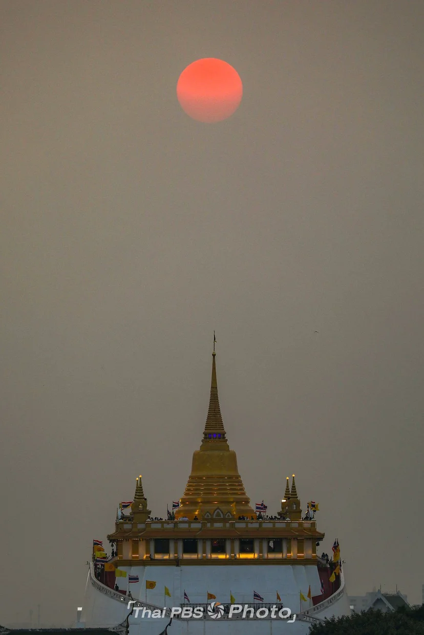 อาทิตย์ลับขอบฟ้า ที่ภูเขาทอง