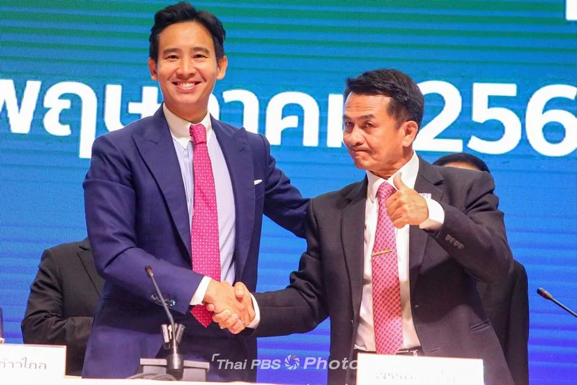 นาทีประวัติศาสตร์ 8 พรรค ลงนาม MOU&nbsp;