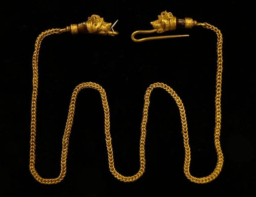 อัญมณียุคกรีกโบราณส่วนหนึ่งที่หายไป (ภาพจาก: British Museum)