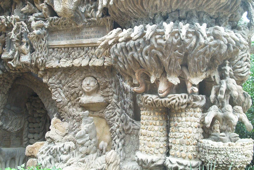 ปาแล อีเดียล(The Ideal Palace) ©  https://commons.wikimedia.org/w/index.php?curid=235592