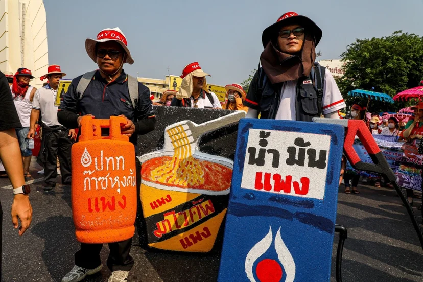 “ไข่แพง น้ำมันแพง ก๊าซแพง ยาแพง” ขบวนวันแรงงานแห่งชาติ ปี 67 
