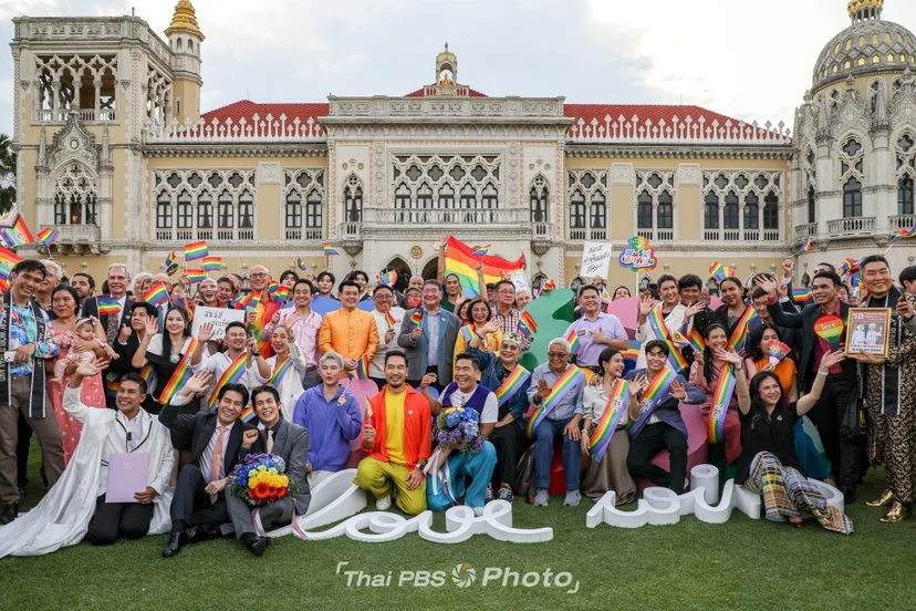  ภาพการเฉลิมฉลองสมรสเท่าเทียม ที่ทำเนียบรัฐบาล