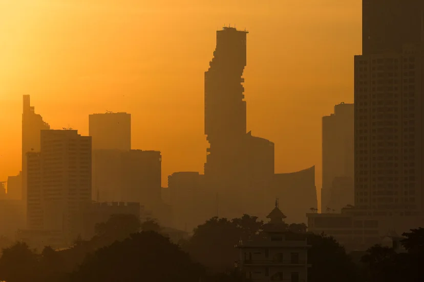 ภาพในวันที่กรุงเทพฯ ฝุ่น PM2.5 มีค่าเกินค่ามตรฐาน 