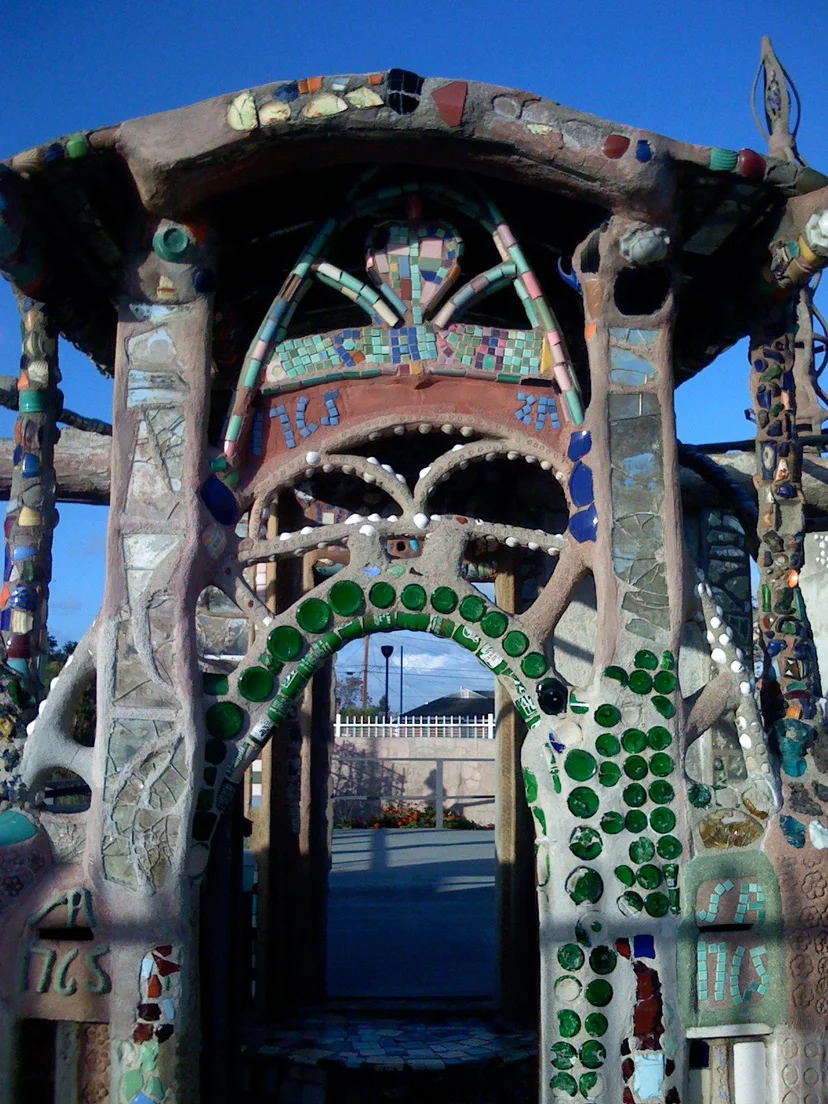หอคอยวัตส์ (Watts Tower) © https://en.wikipedia.org/w/index.php?curid=14622811