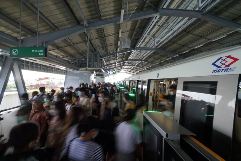 ความแออัดของสถานีรถไฟฟ้า