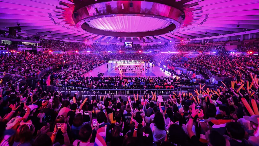 การแข่งขันวอลเลย์บอลหญิง เนชันส์ ลีก (ภาพจาก www.volleyballworld.com)