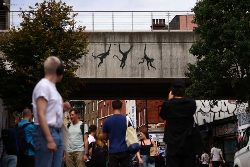 หนึ่งในงานกราฟฟิตีของ Banksy