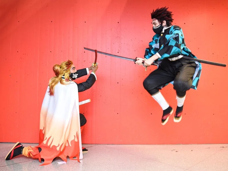 ผู้ร่วมงาน New York Comic Con 2021 แต่งตัวตามตัวละครจากอนิเมะ Demon Slayer (ภาพจาก: Ilya S. Savenok/Getty Images via AFP)
