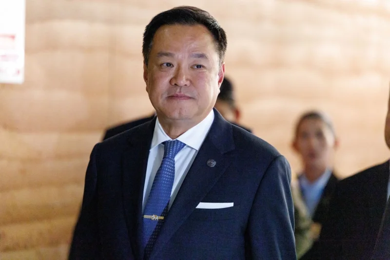 อนุทิน ชาญวีรกูล นายกรัฐมนตรี