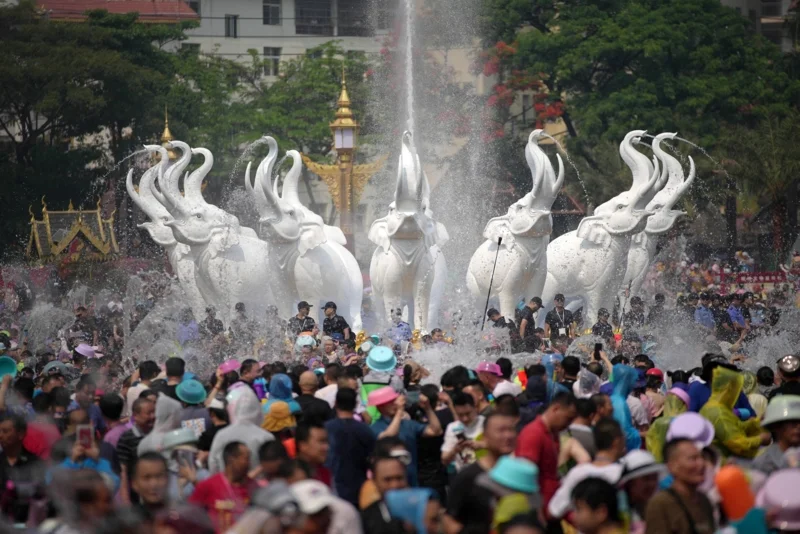 สงกรานต์ในเชียงรุ่ง - หรือจิ่งหง - ของจีนเมื่อปี 2566 (ภาพ: CN-STR/AFP)