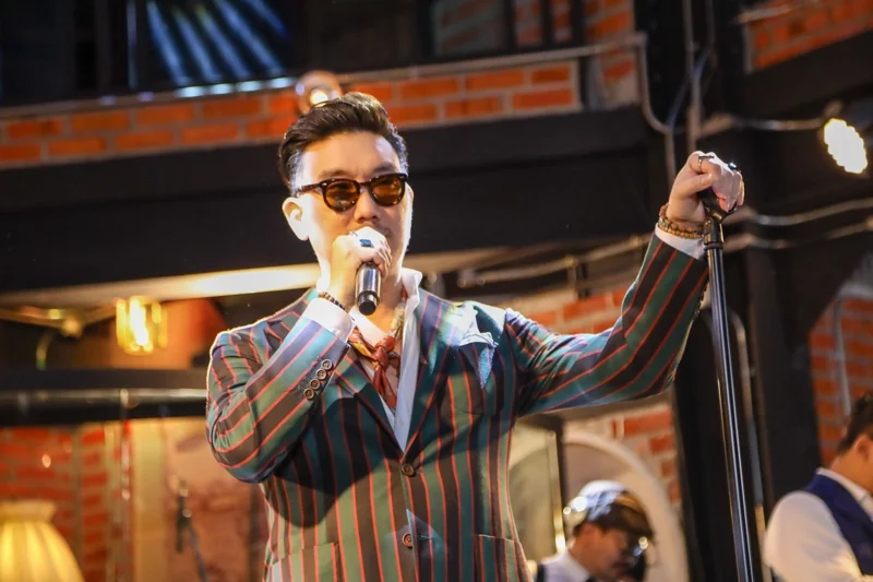 บุรินทร์ บุญวิสุทธิ์ ศิลปินไทยที่ยึดมั่นกับการทำเพลงดิสโก้นานหลายปี
