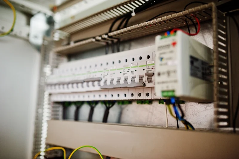 electrical-panel-electric-meter-circuit-breakers