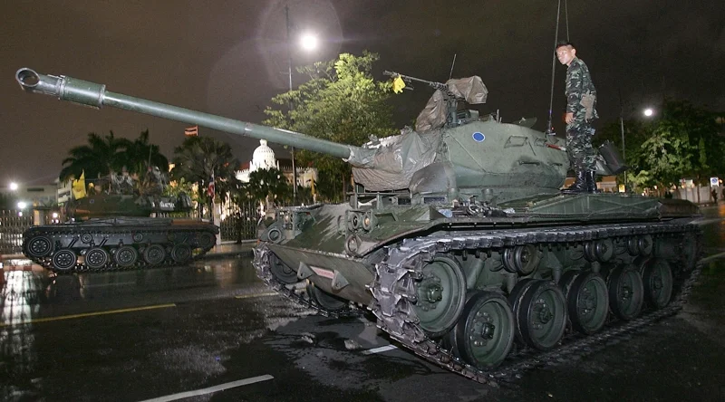 THAILAND-POLITICS-SEIZE-MILITARY-19092006-AFP