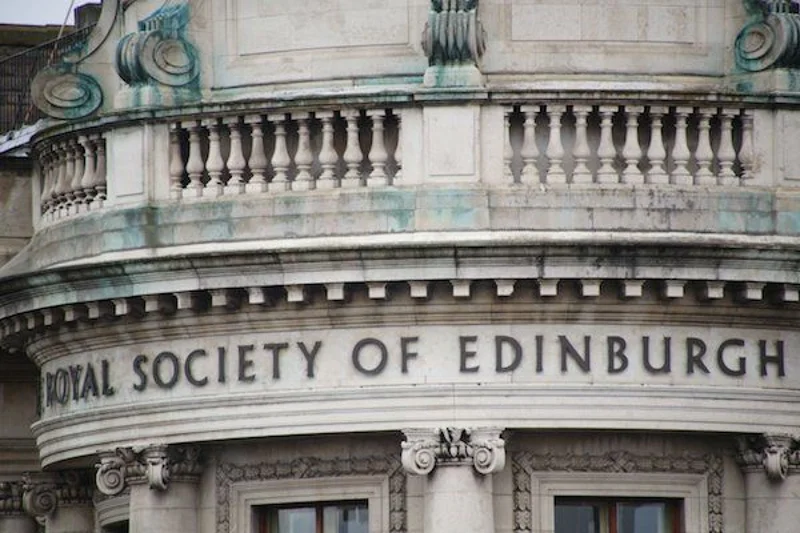 อาคาร Royal Society of Edinburgh.jpg