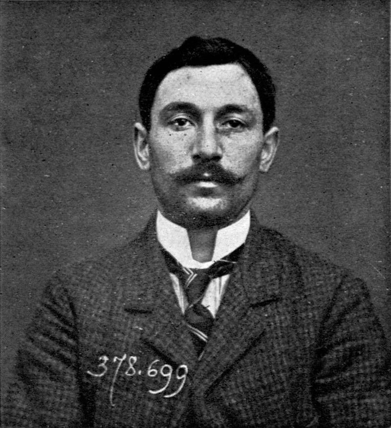 ภาพวินเซนโซ เปรูเจีย ปี ค.ศ. 1911