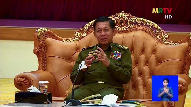 พล.อ.อาวุโส มิน อ่อง หล่าย เป็นประธานในการประชุม หลังเกิดการรัฐประหาร ในวันที่ 1 ก.พ. 2021 Credit: MRTV