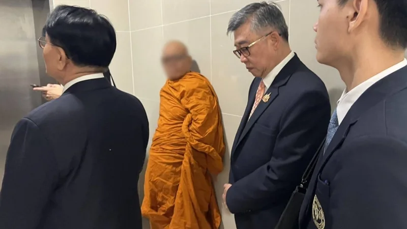พระธรรมวชิรานุวัตร (แย้ม กิตฺตินฺธโร) เจ้าอาวาสวัดไร่ขิงที่เกิดกรณีทุจริตขึ้น