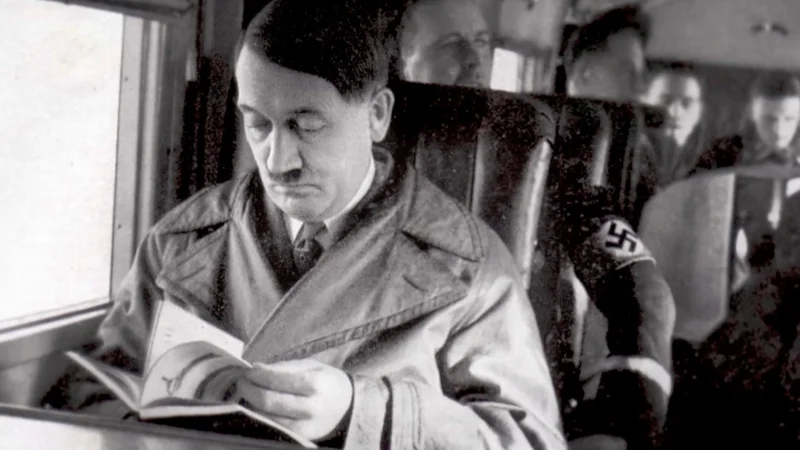 ภาพจากสารคดี  The Books He Didn&rsquo;t Burn