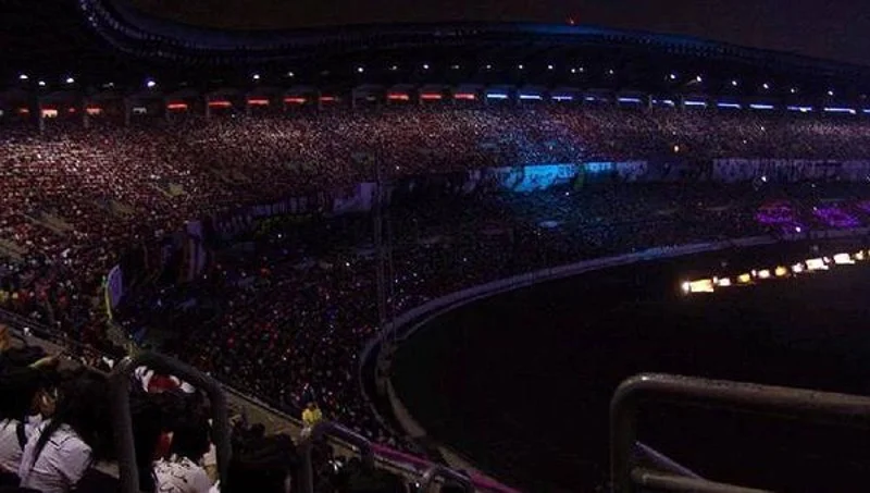 ภาพเหตุการณ์ Black Ocean  ในงาน Dream Concert 2008